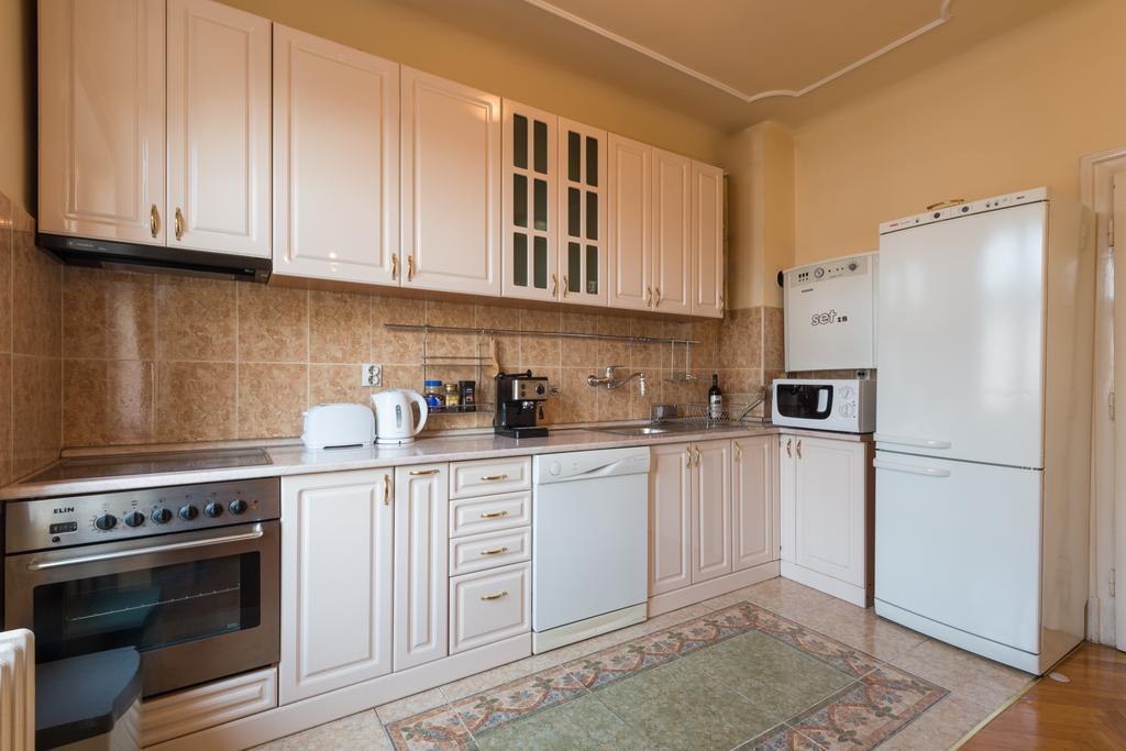 Central Belgrade Apartments 1 Room photo